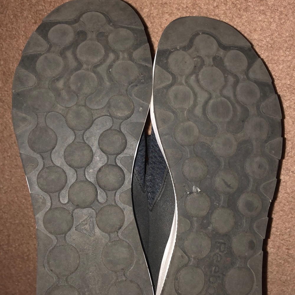 Worn Once Reebok Shoes - Picture 4 of 6